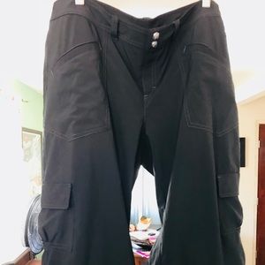 Athleta Black Capris
